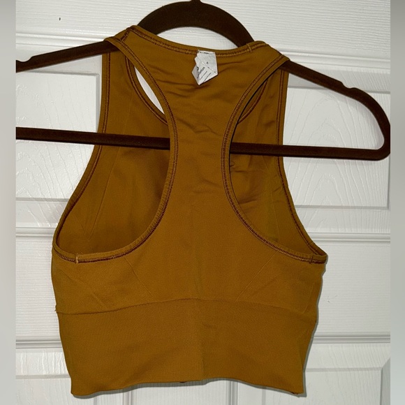 Lululemon Sports Bra / tank - Picture 6 of 7